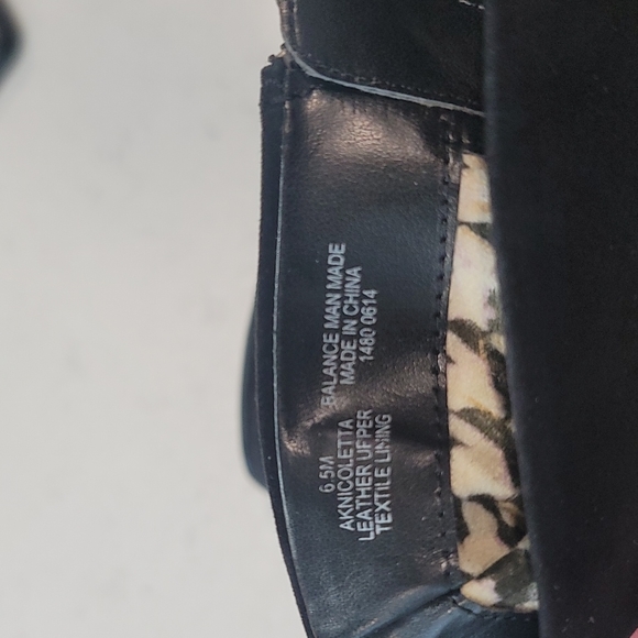 Anne Klein Black Suede Knee High Boots Size 6.5 - Picture 4 of 5